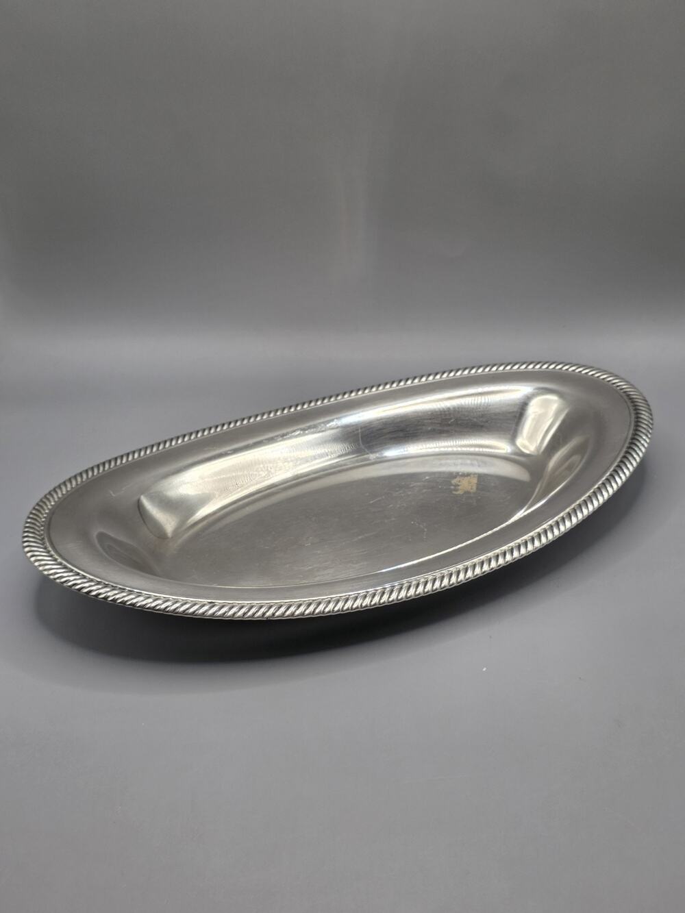 Wm Rogers 819 Silverplate Bread Tray Oval Serving Dish Platter Rope Gadroon Rim